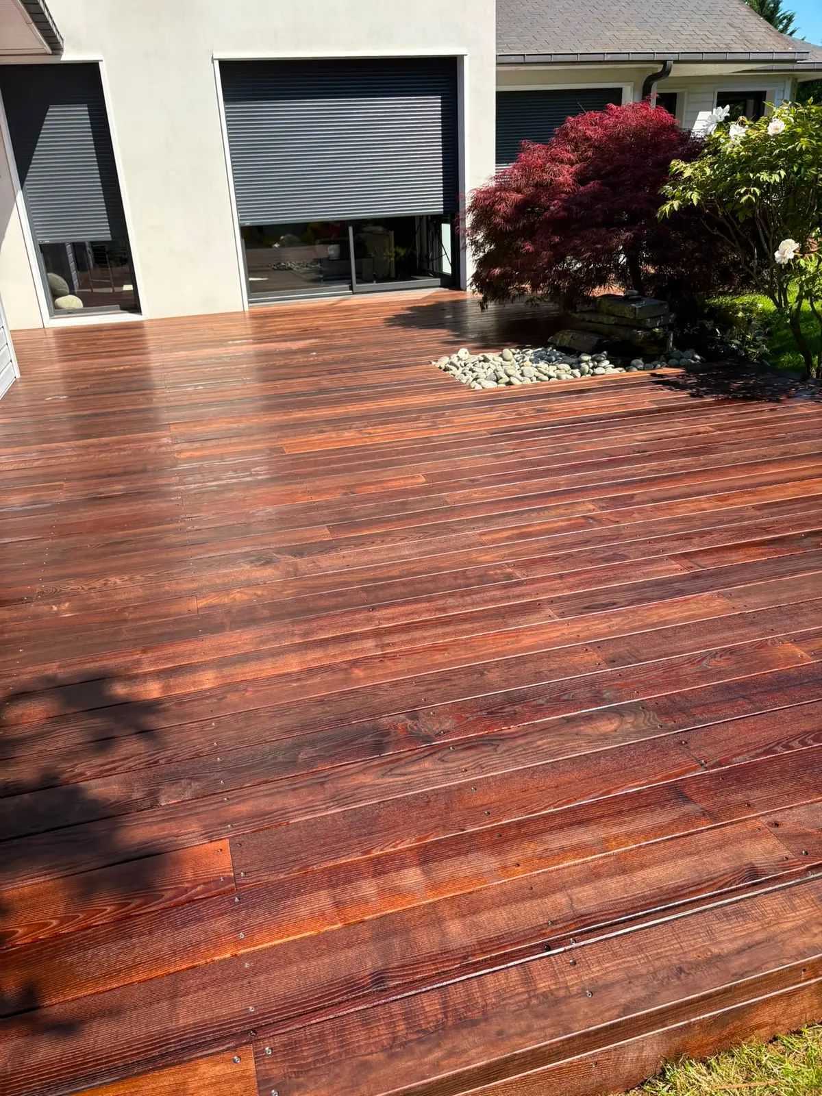 Terrasse en bois exotique rénovée, après travaux